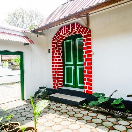 Reddoorz Syariah @ Ndalem Kembang Sore Jogjacarta Exterior foto