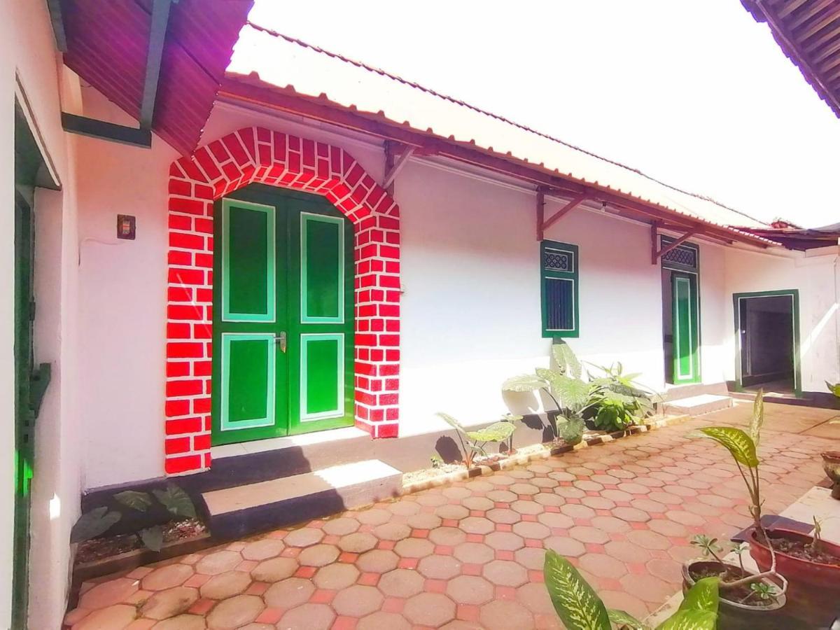 Reddoorz Syariah @ Ndalem Kembang Sore Jogjacarta Exterior foto