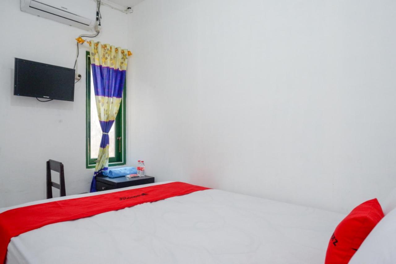 Reddoorz Syariah @ Ndalem Kembang Sore Jogjacarta Exterior foto