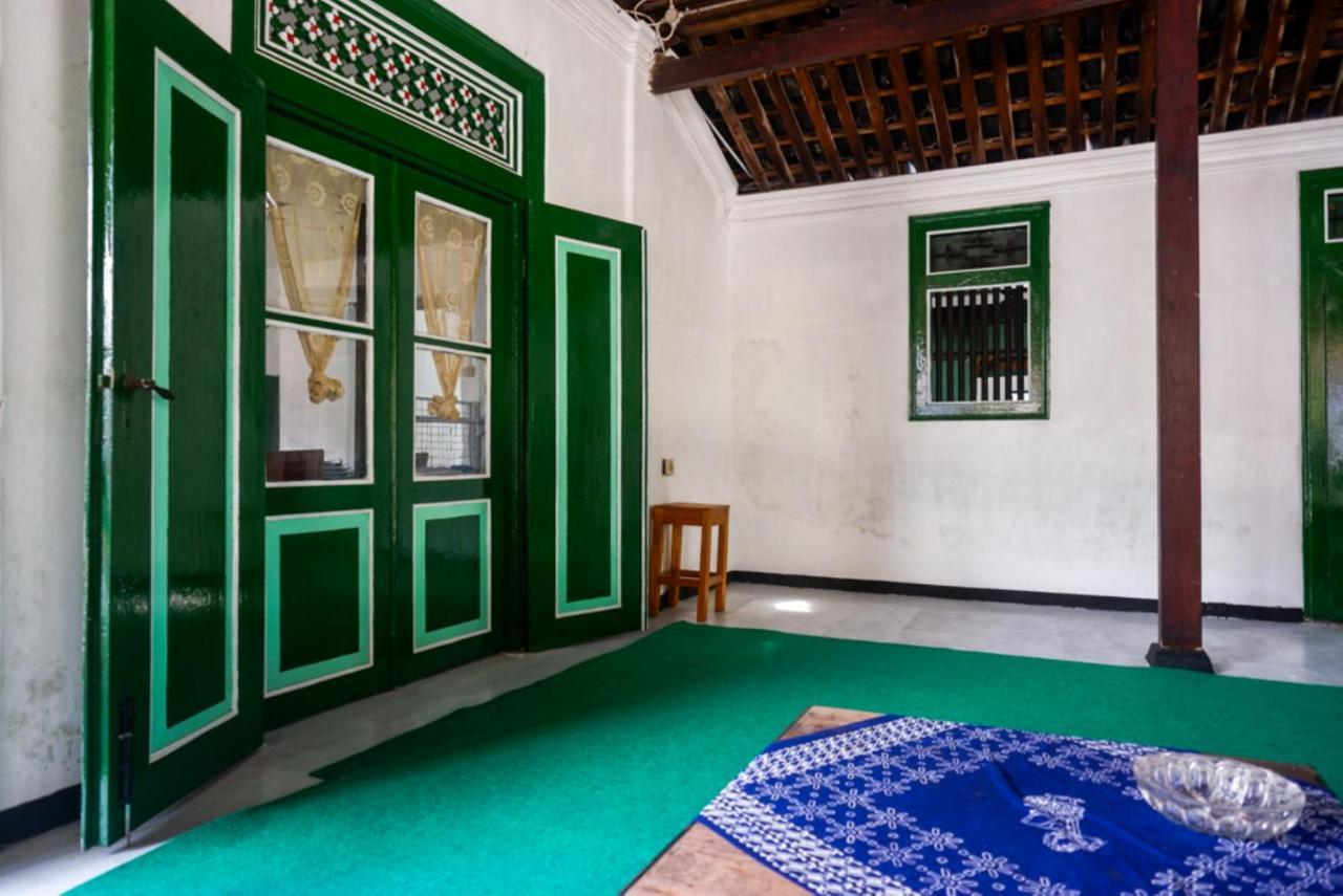 Reddoorz Syariah @ Ndalem Kembang Sore Jogjacarta Exterior foto