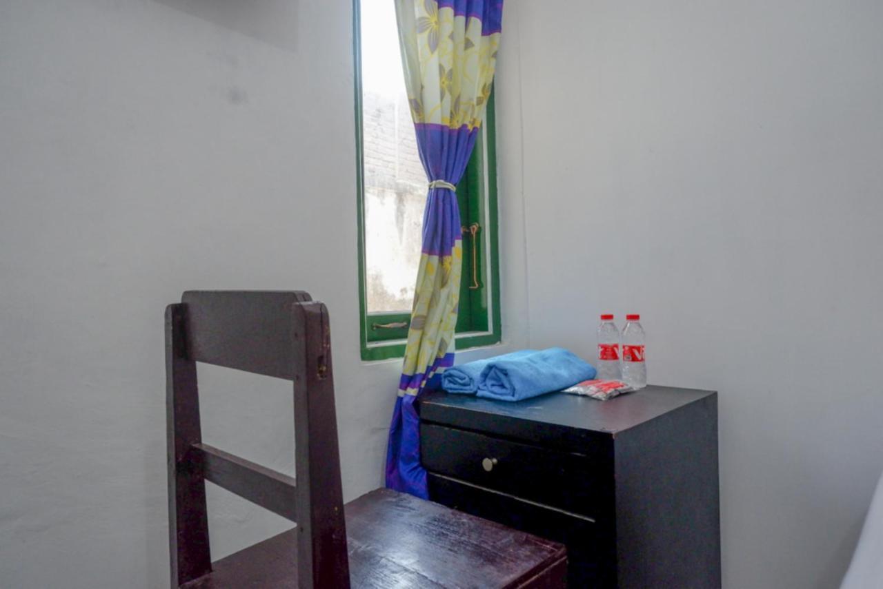 Reddoorz Syariah @ Ndalem Kembang Sore Jogjacarta Exterior foto